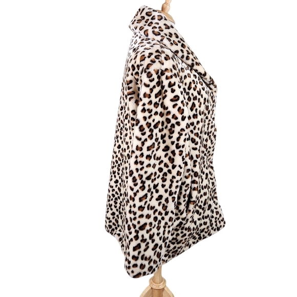 Stylish Leopard Print Teddy Jacket - Picture 3 of 10